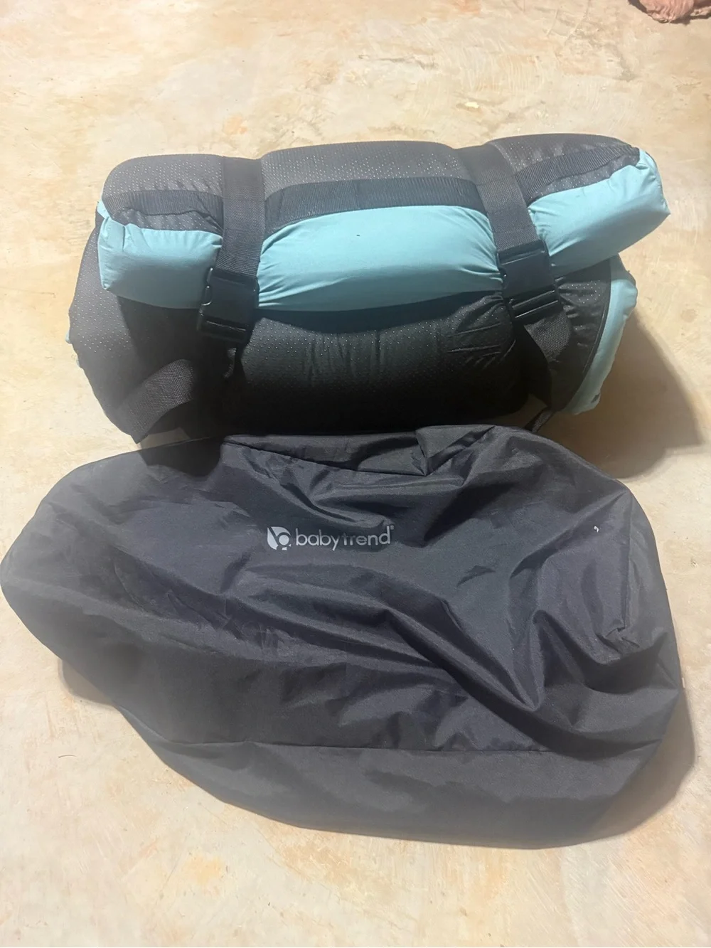 Light Blue and Black Roll-Up Sleeping Pad/play unisex